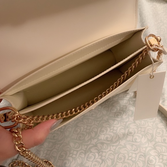 SOLD Tory Burch Parker Convertible Shoulder Bag - Picture 2 of 6